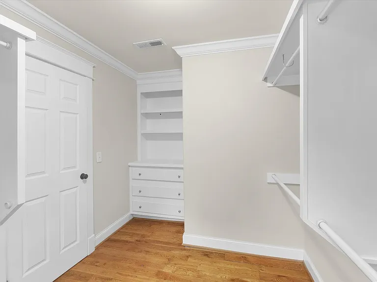 708 Shelby Ave — Photo 27