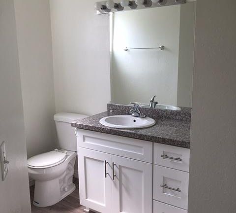 5th image of 450 N Van Ness Ave APT 116