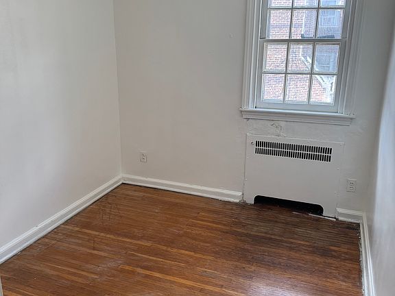 4th image of 206 Hampden Rd