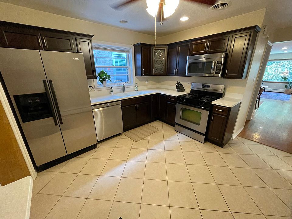 1st image of 4113 W Wellington Ave #2