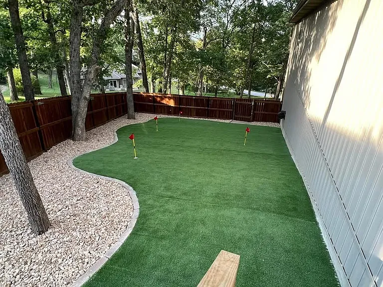 137 Millstone Ct — Photo 41