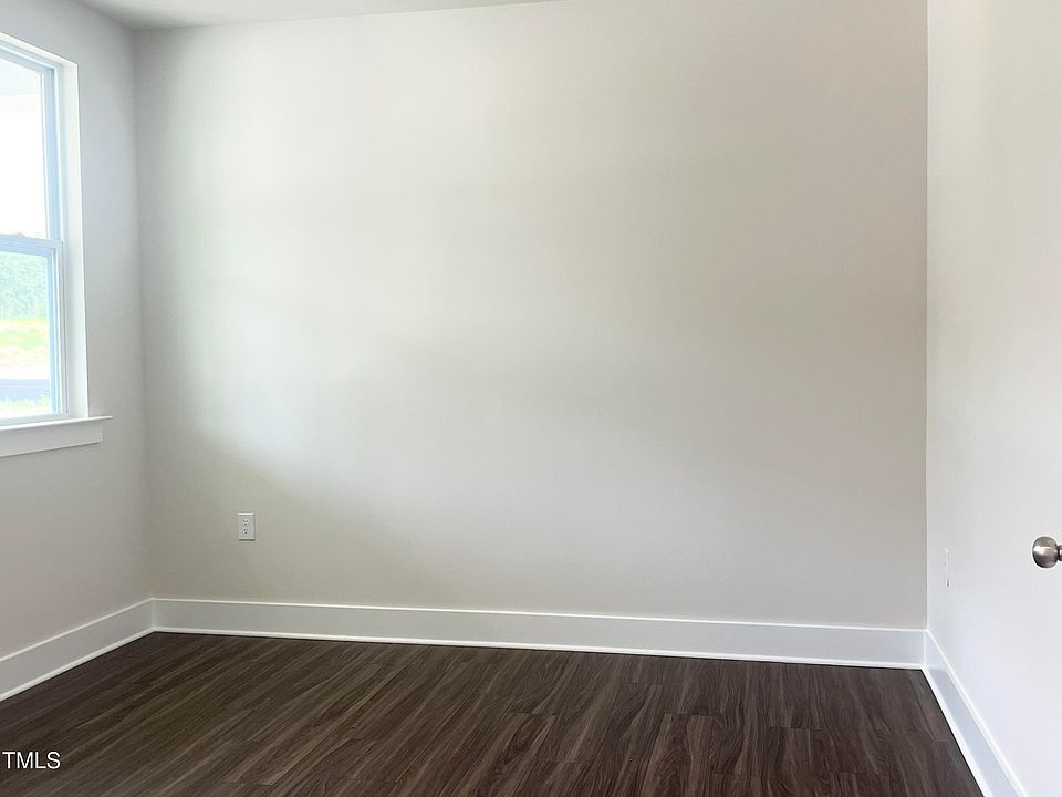 1st image of 443 Fast Pitch Ln