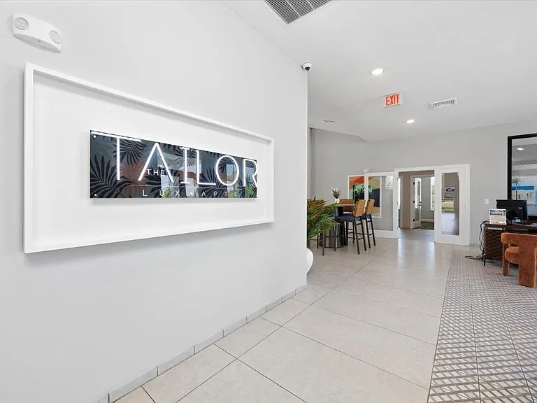 Tailor Apartments — Photo 81