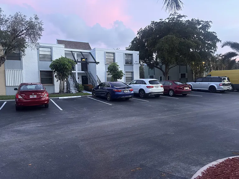 7460 NW 18th St #201 — Photo 27
