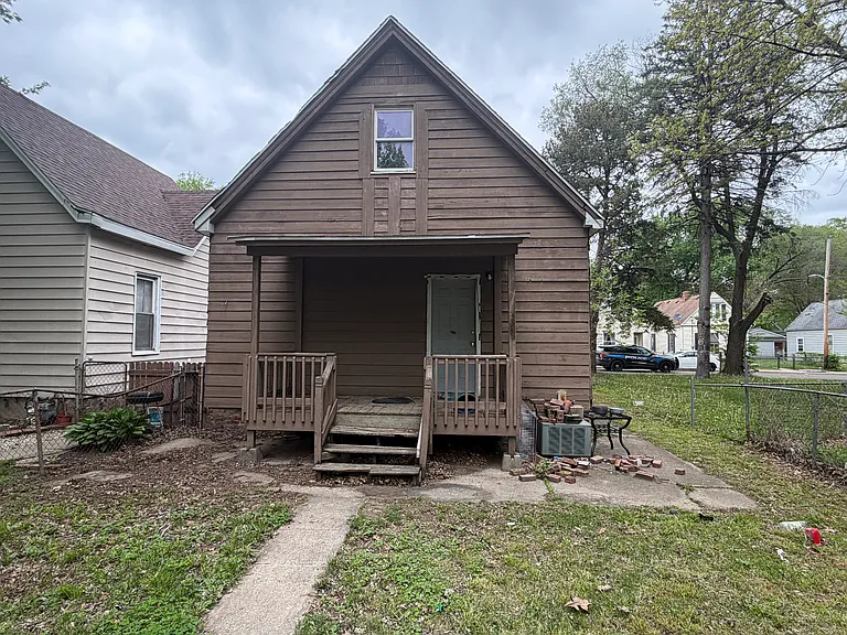 711 Vine St — Photo 6