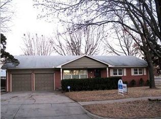 1214 S Barlow St, Wichita, KS 67207
