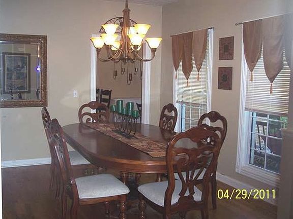 5th image of 220 Lamplighter Dr