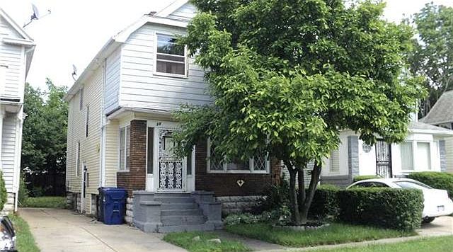 1st image of 11 Elton Pl