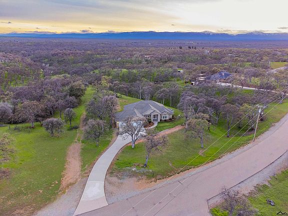 3rd image of 20485 The Oaks Dr