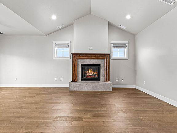 5th image of 3937 Wyoming Ln