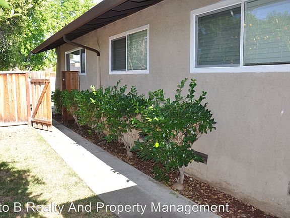 2nd image of 4543 Wessex Dr
