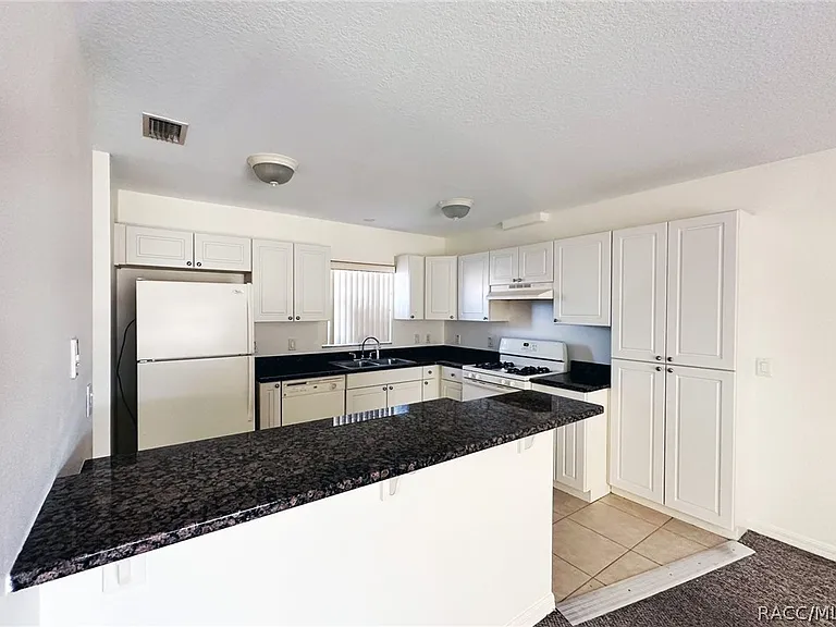 4450 E Windmill Dr #107 — Photo 13