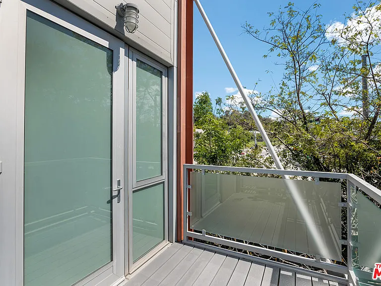 9703 S Normandie Ave — Photo 31