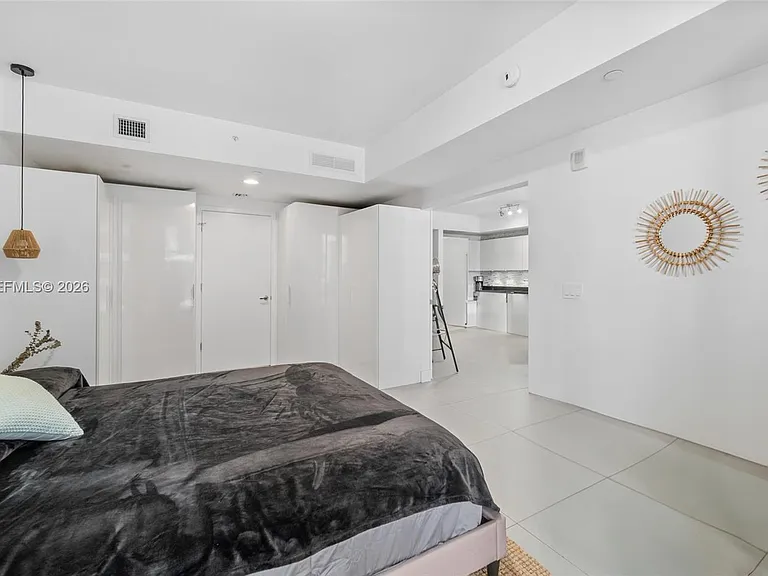 1010 Brickell Ave #2008 — Photo 14