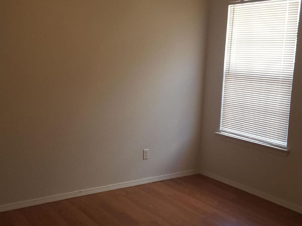 2nd image of 6108 Summerwood Rd NW