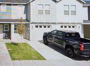 1692 NE 8th St, Hermiston, OR 97838