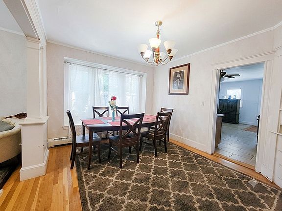 3rd image of 33-35 High St #33
