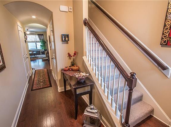 4th image of 431 Waterbrook Dr #431