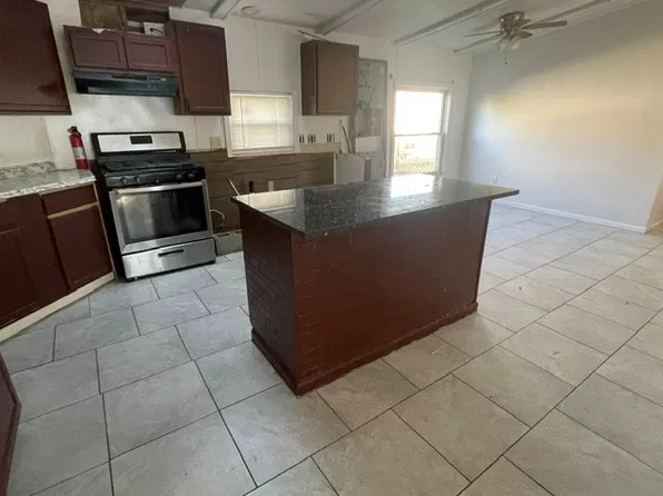 28 Bluebird Hill Dr #396, Lake Orion, MI 48359