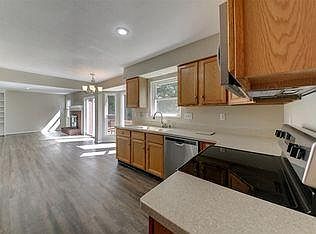 4th image of 10240 Hempsteade Dr