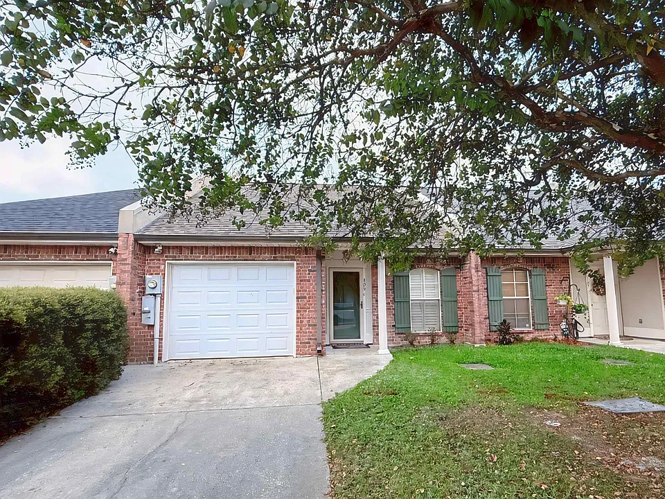 109 Ingleside Dr