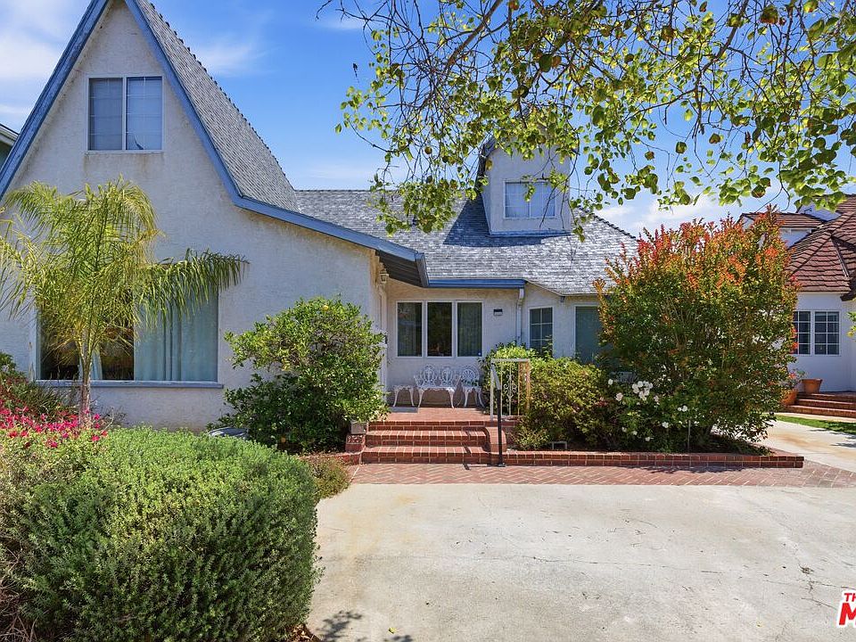 1st image of 2540 Prosser Ave