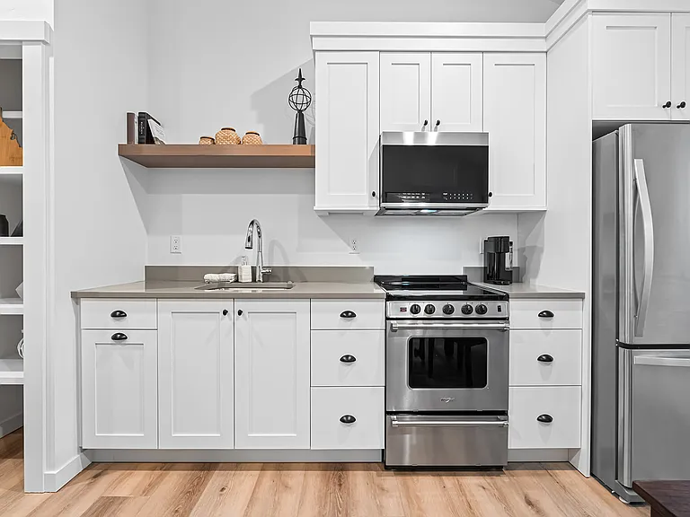 3550 W Anderson St — Photo 3