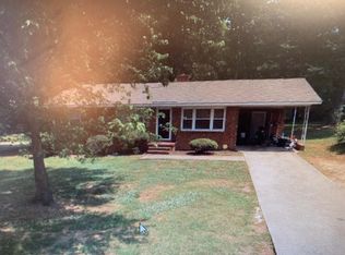 821 Parkwood Rd, Shelby, NC 28150