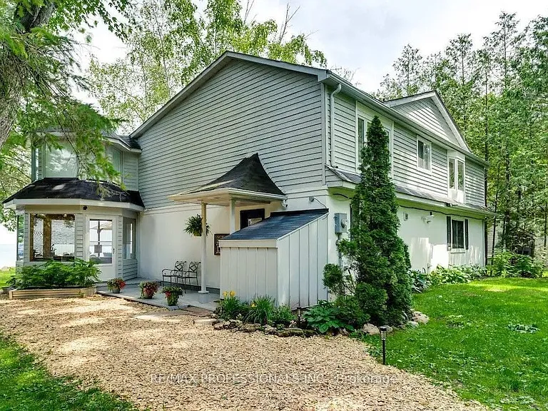 3465 Glenhaven Beach Rd — Photo 1
