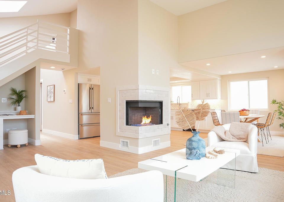 1st image of 2517 Panama Dr