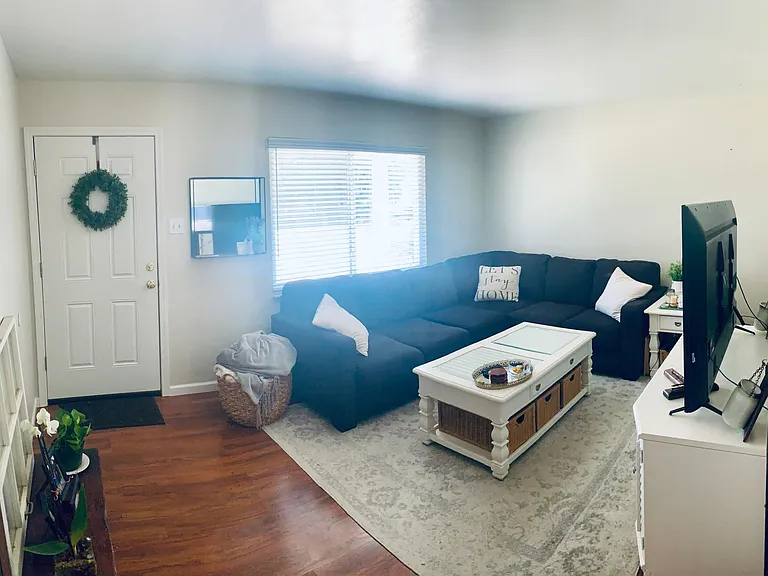 421 Lee Dr — Photo 4