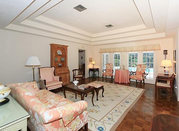 4th image of 818 King Bird Ct