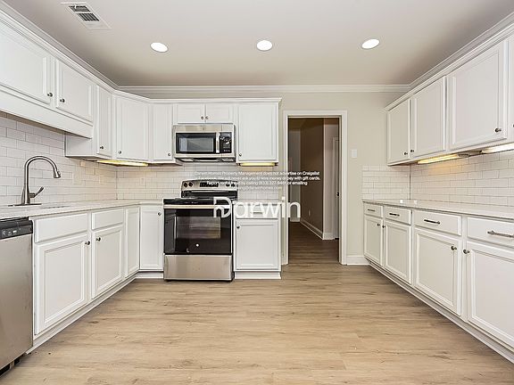 3rd image of 50 Wisteria Cir