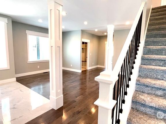 5th image of 2613 12th Avenue SW