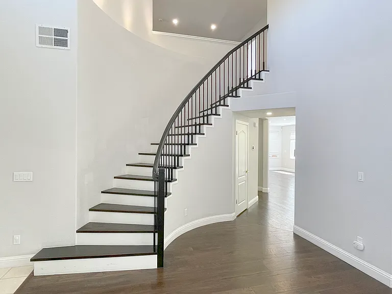 3872 Mars Ct — Photo 3