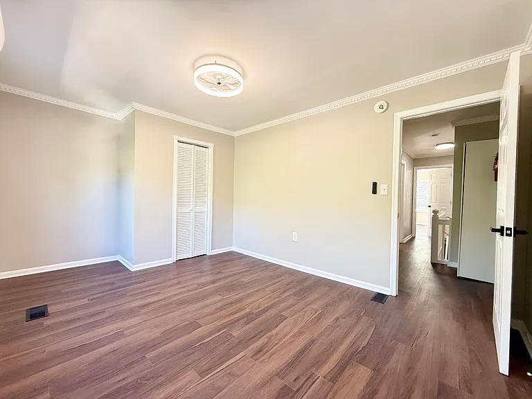 1004 Girard St NW — Photo 21
