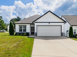404 Golf Club Ln, Springfield, TN 37172
