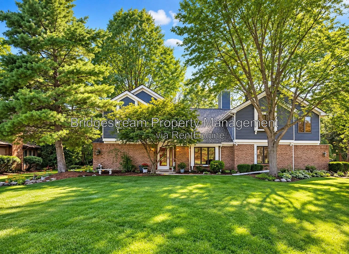 4 bed, 2.5 bath, 3135 sqft, $2,895 — Photo 1