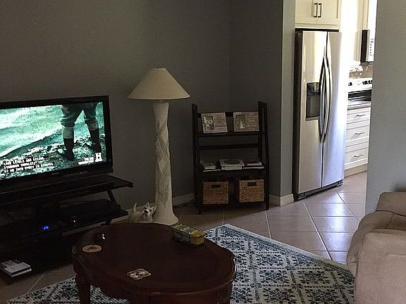 5th image of 89 Canterbury Bell Dr