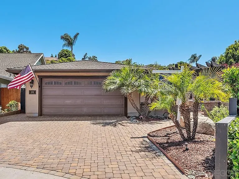 15404 Nawa Ct — Photo 2