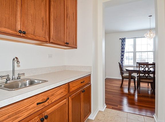 3rd image of 2765 Avalon Ln