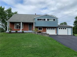 1 Holly Ln, Liverpool, NY 13090