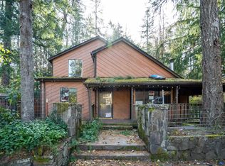 64920 E Riverside Dr, Brightwood, OR 97011