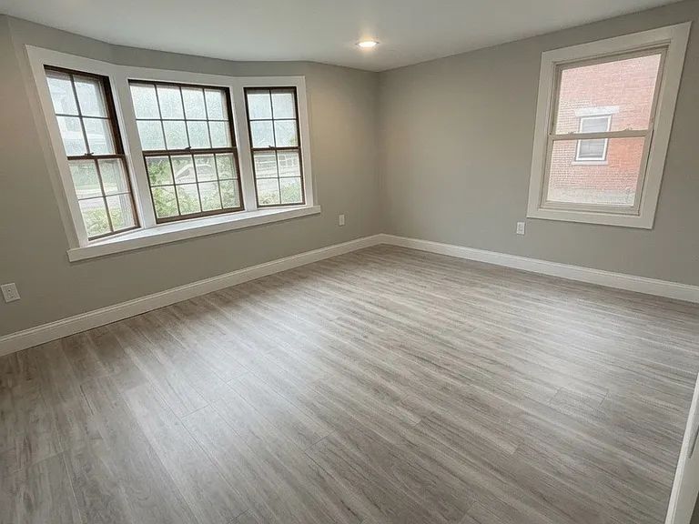 7 Milton Ave #1A — Photo 2