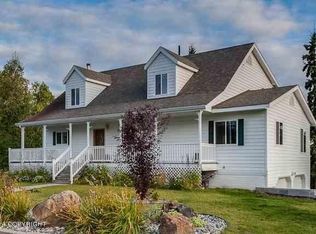 1285 Great View Ln, Fairbanks, AK 99712