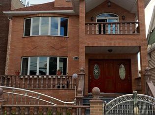 4518 Smart St, Flushing, NY 11355