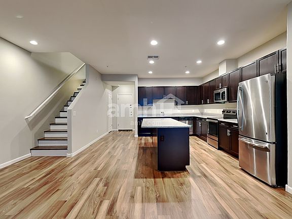 3rd image of 20740 W Thomas Rd