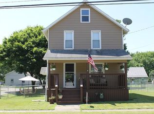 210 E Mercer St, Harrisville, PA 16038