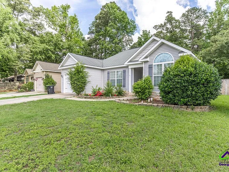 510 Leisure Lake Dr — Photo 4