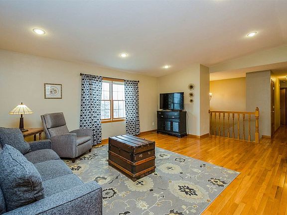 4th image of 118 Grandview Dr NE